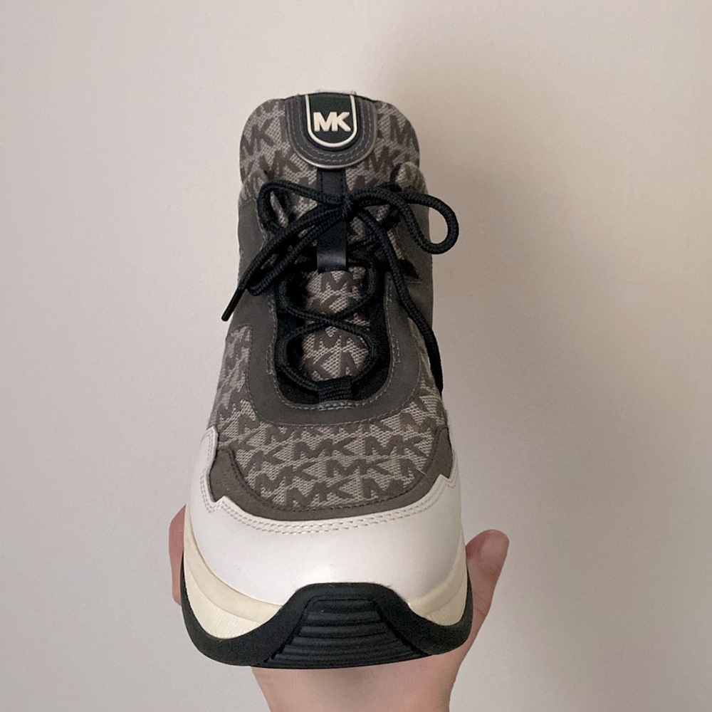 Micheal kors sneakers gray size 11 - Picture 2 of 4